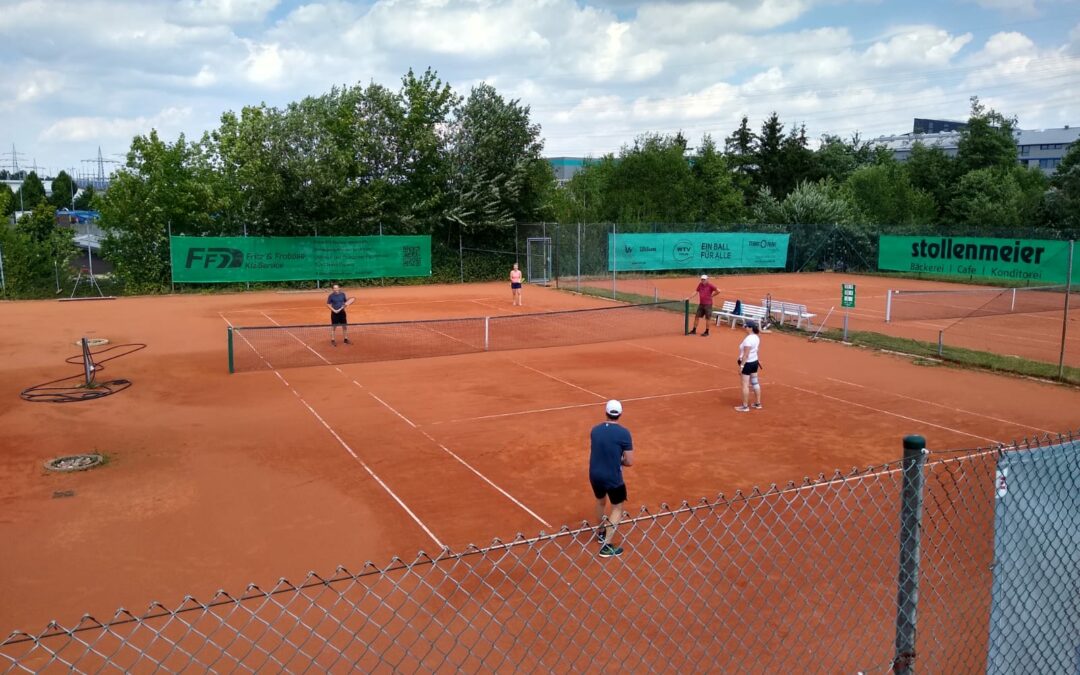 Wenn Flutlicht auf Flammkuchen trifft – Tennisabteilung lädt zum Jedermann- / Jederfrauturnier ein